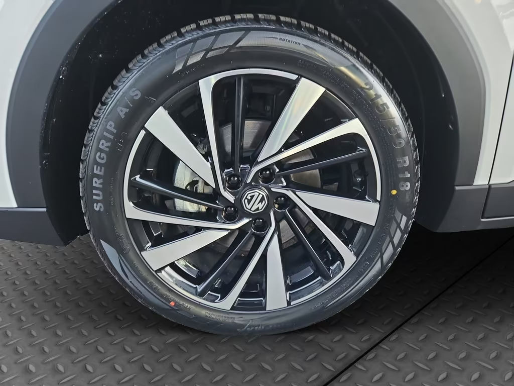MG ZS Luxury