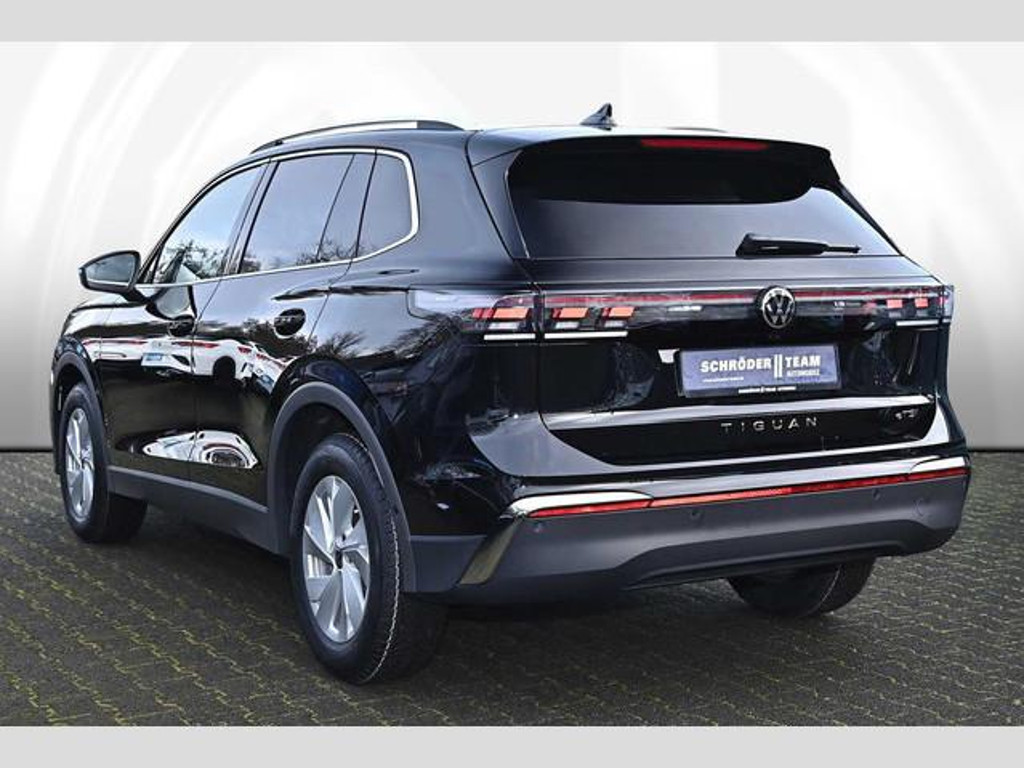 Volkswagen Tiguan 1.5 eTSI Elegance Elegance