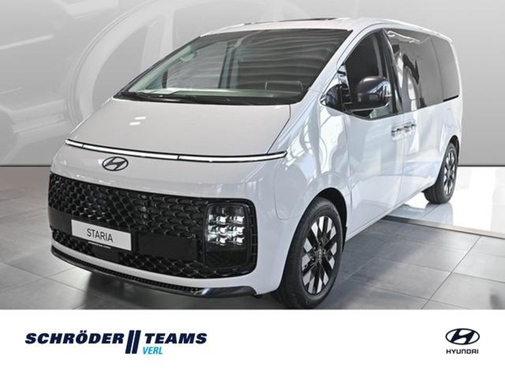 Hyundai Staria Signature