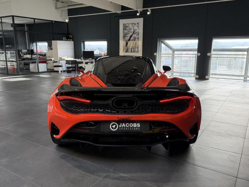 McLaren 750S