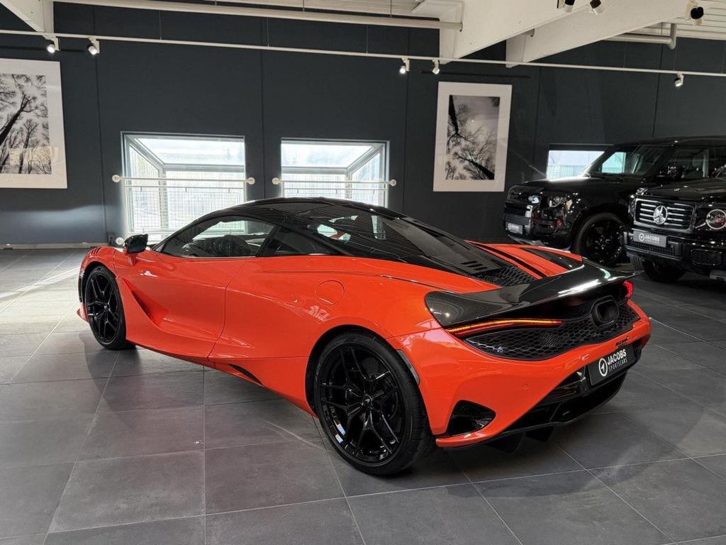 McLaren 750S