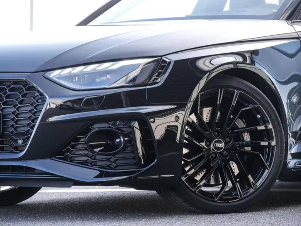 Audi RS4