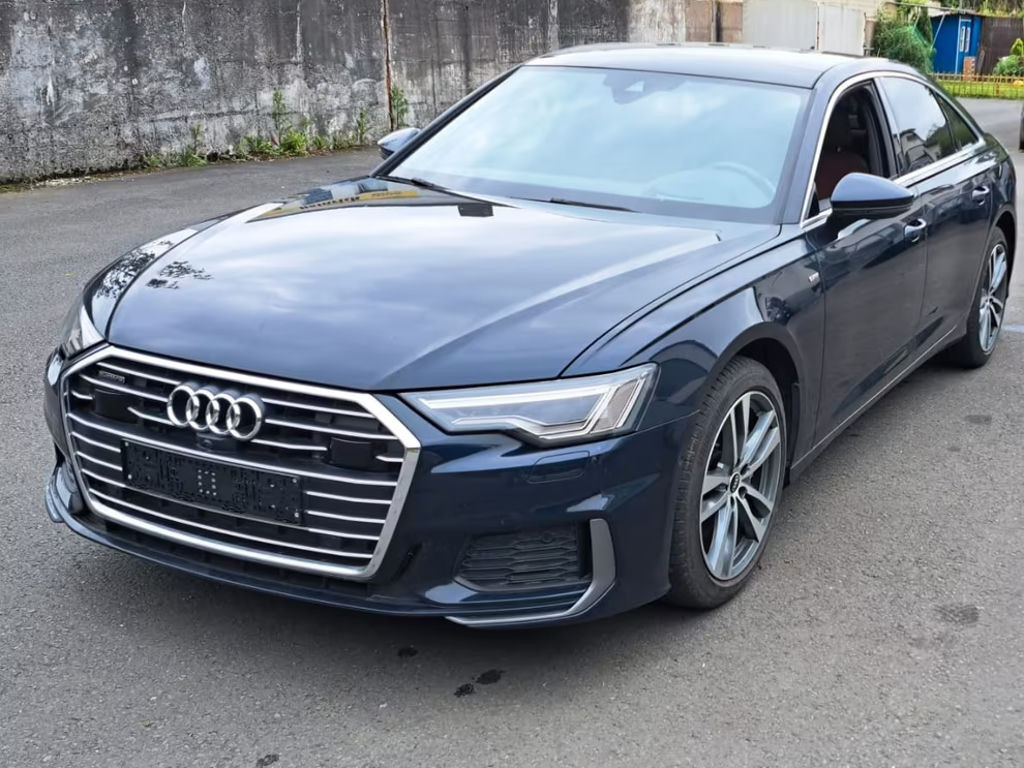 Audi A6 Sedan Quattro 45 TFSI
