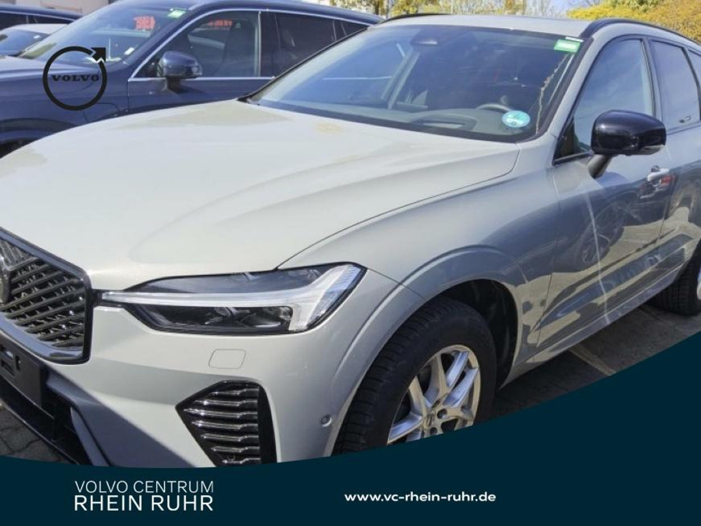 Volvo XC60 AWD Plus Dark