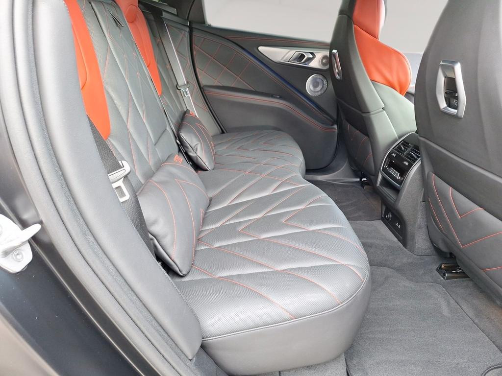 BMW XM
