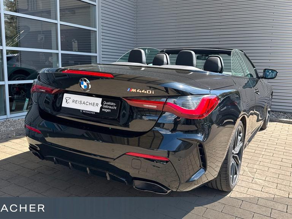 BMW M440
