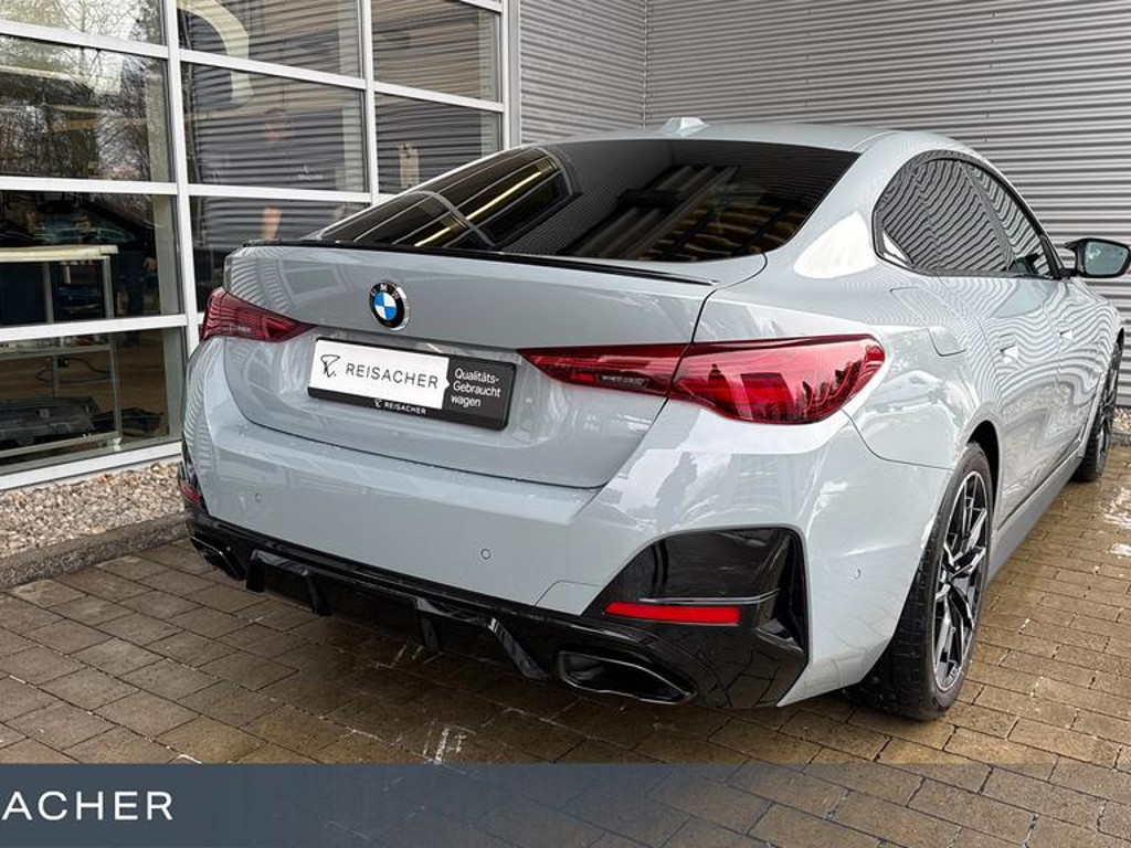 BMW M440