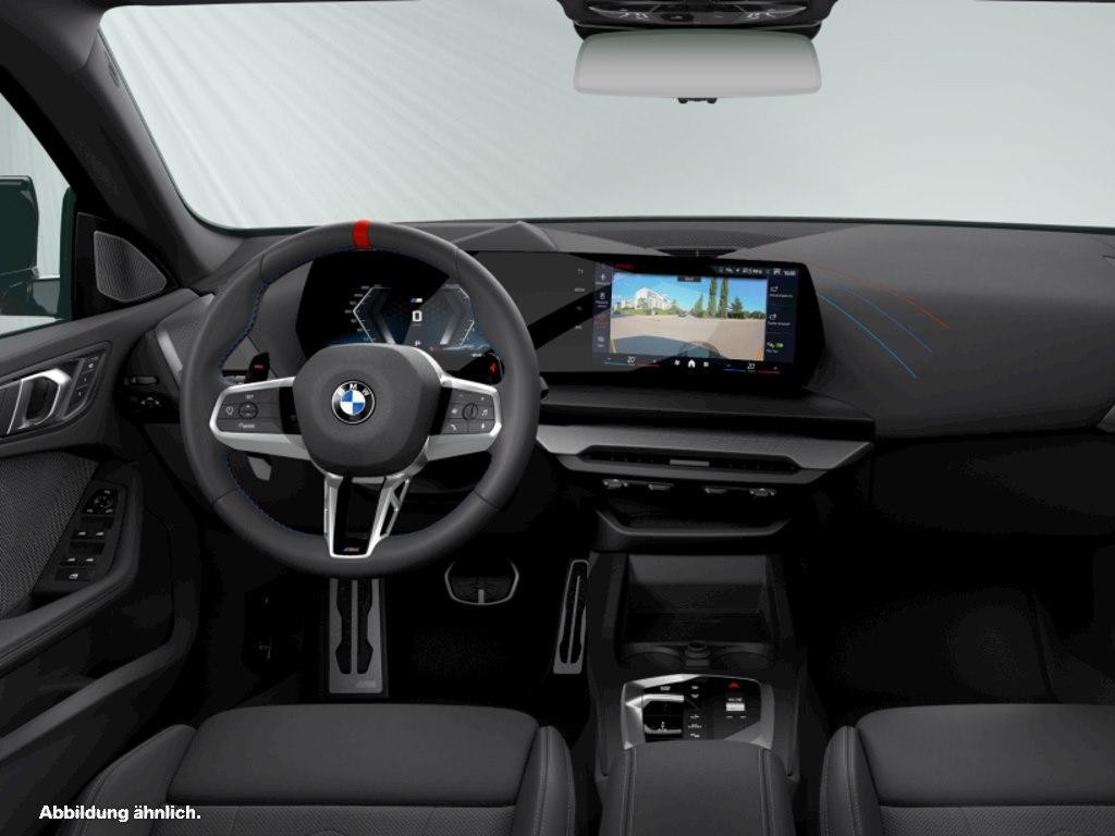 BMW M235