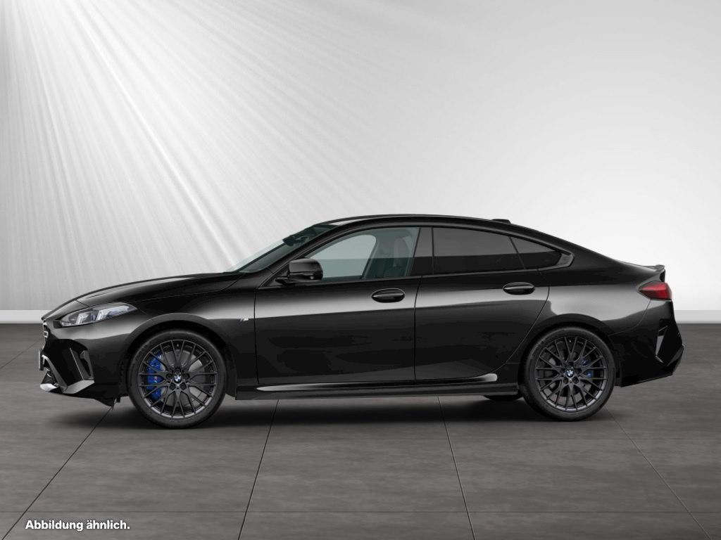 BMW M235