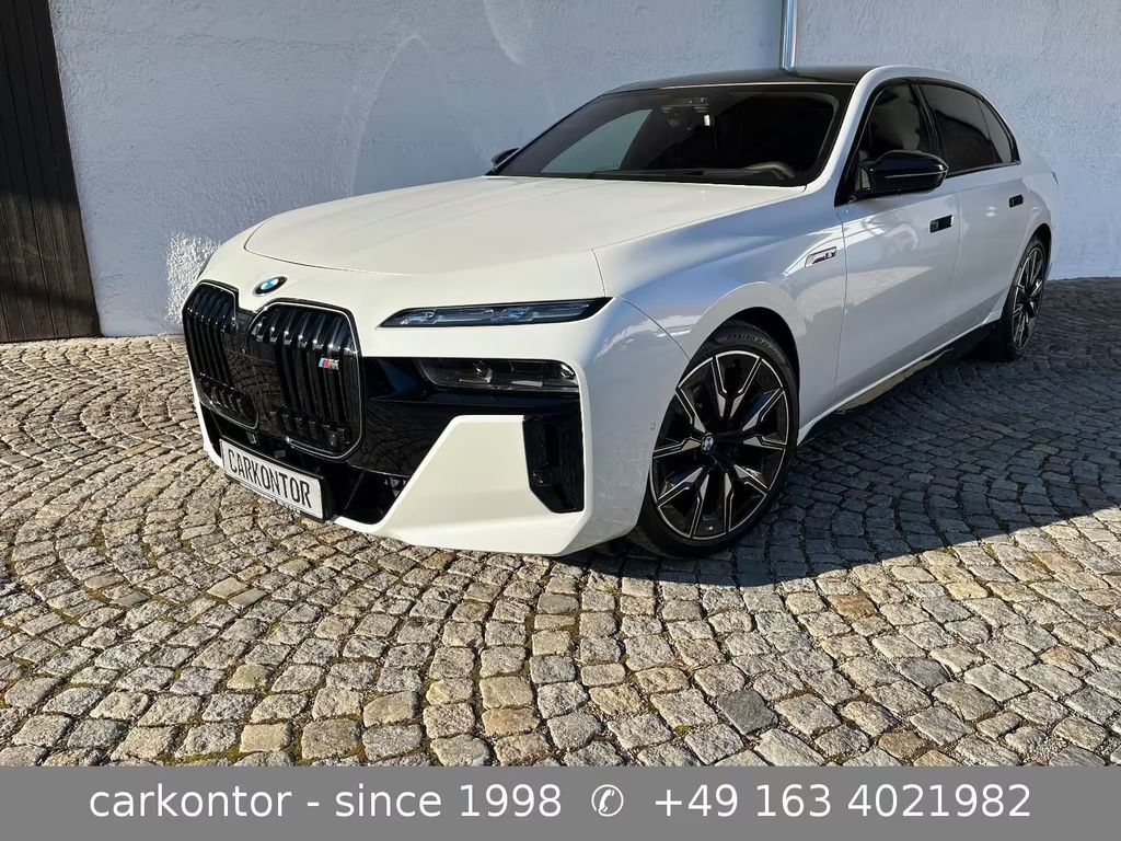 BMW i7