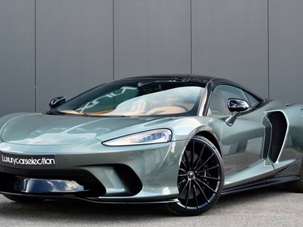 McLaren GT
