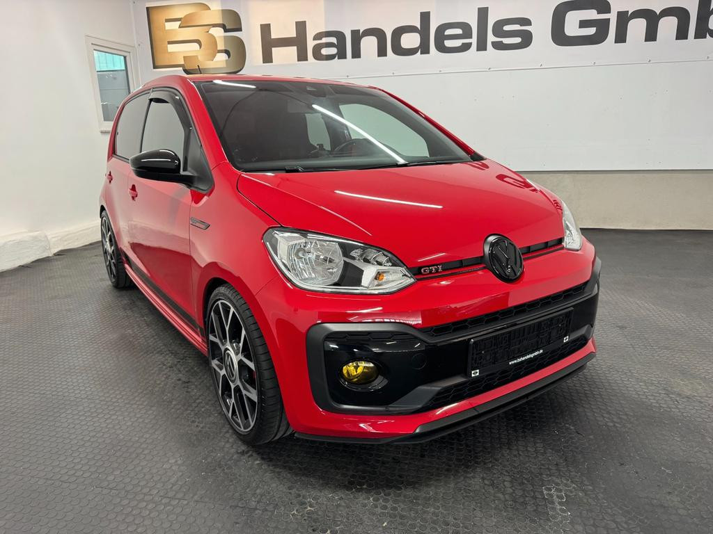 Volkswagen up! GTI