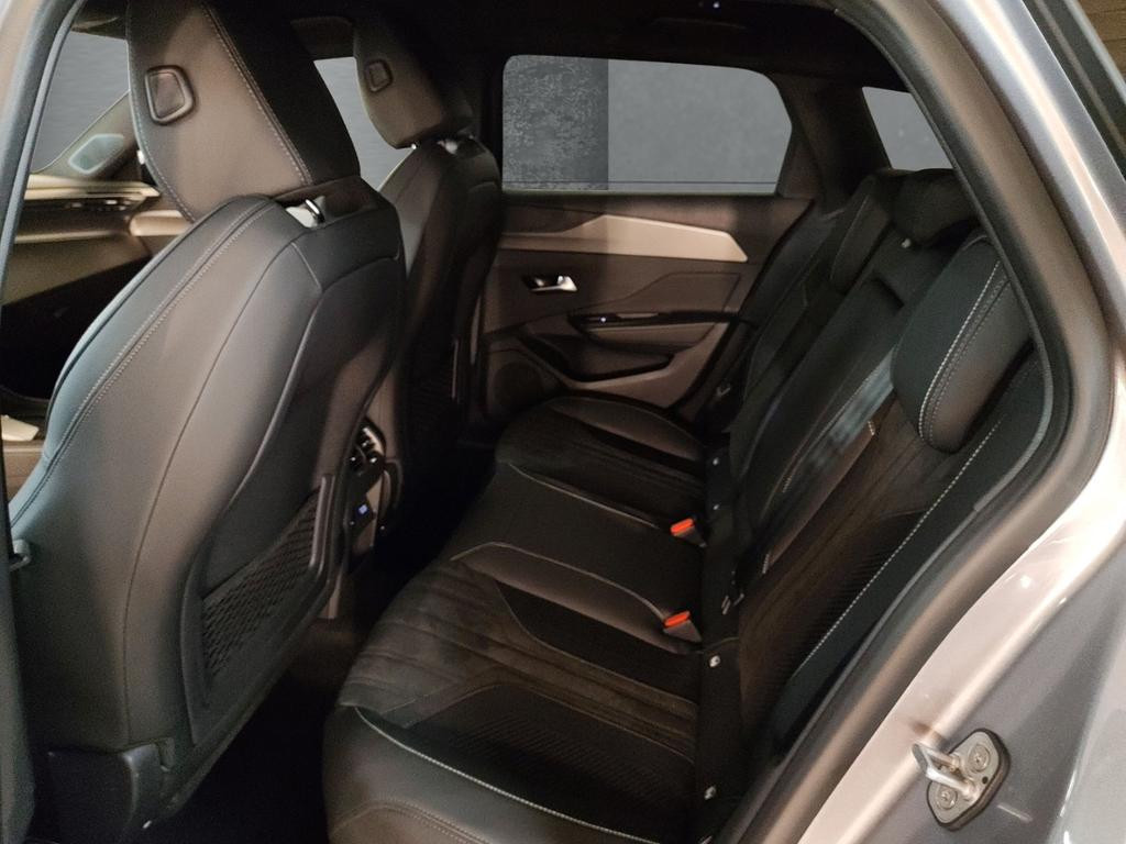 Peugeot e-308