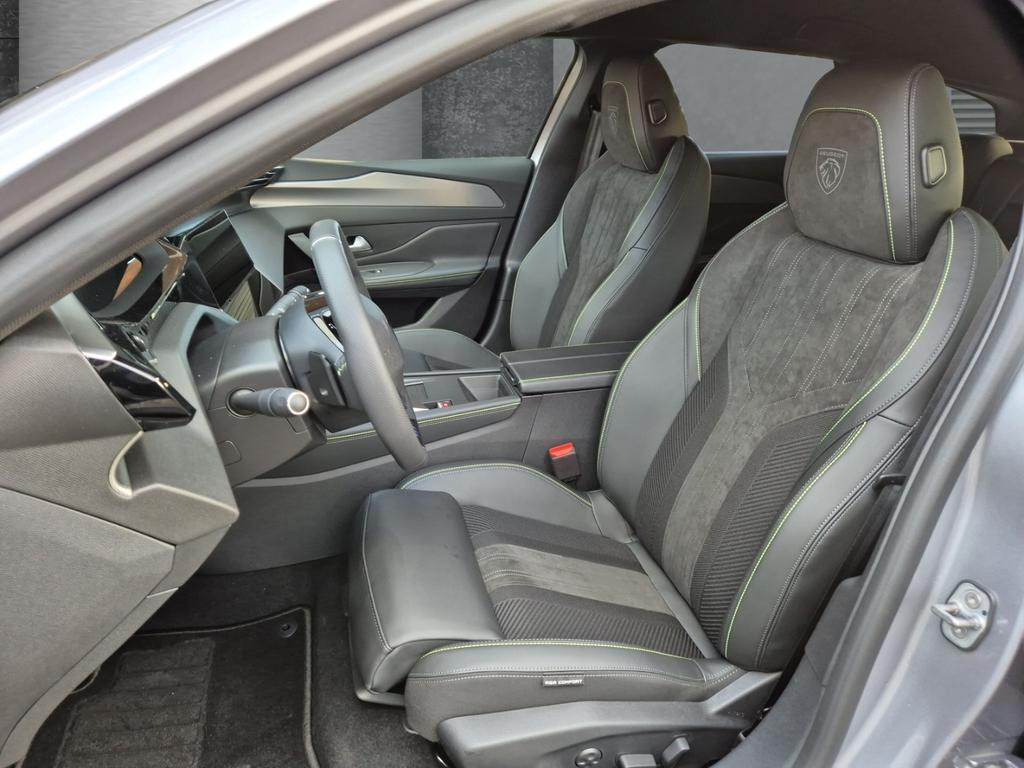 Peugeot e-308