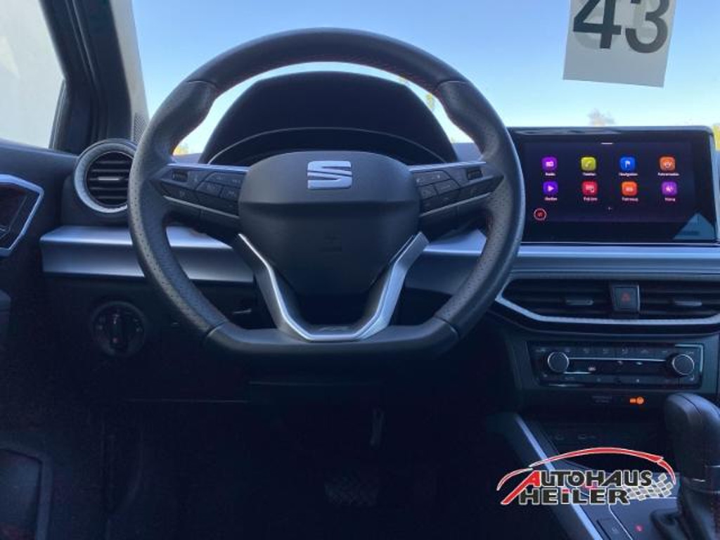 Seat Arona