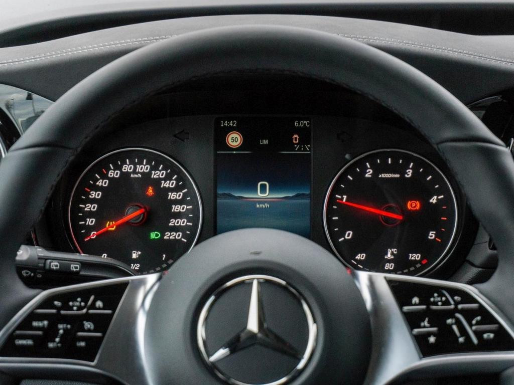 Mercedes-Benz T 180
