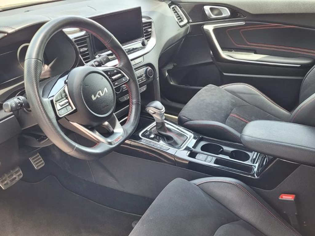 Kia ProCeed