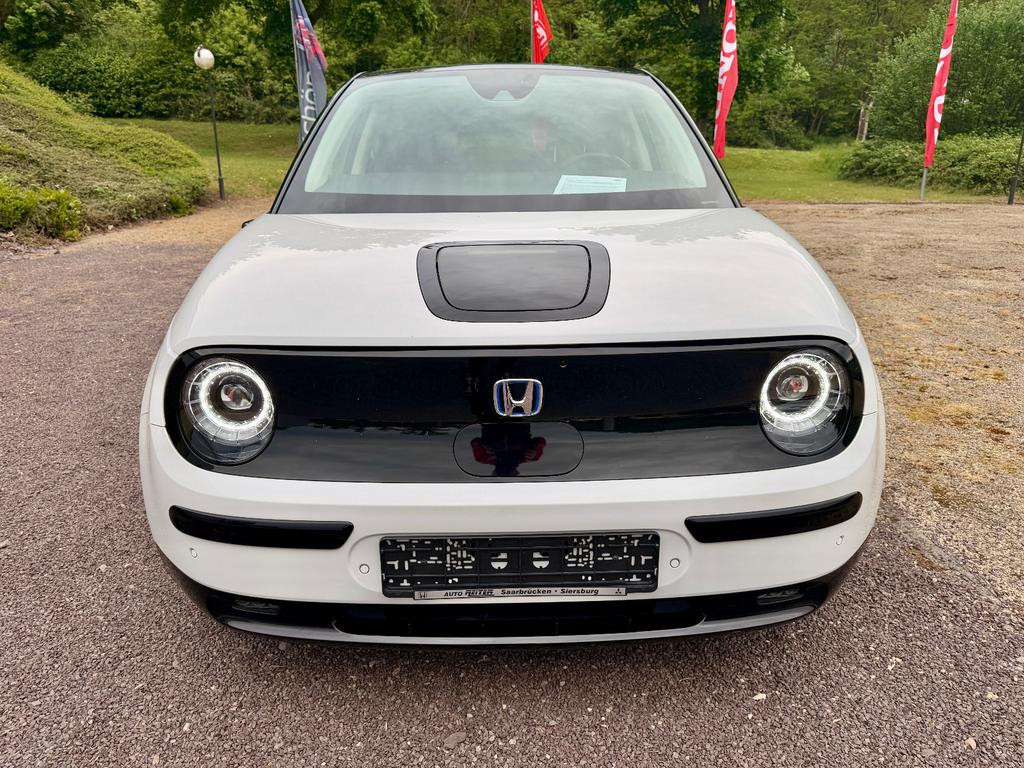 Honda e