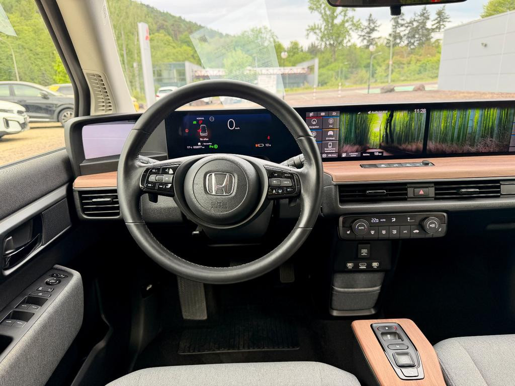 Honda e