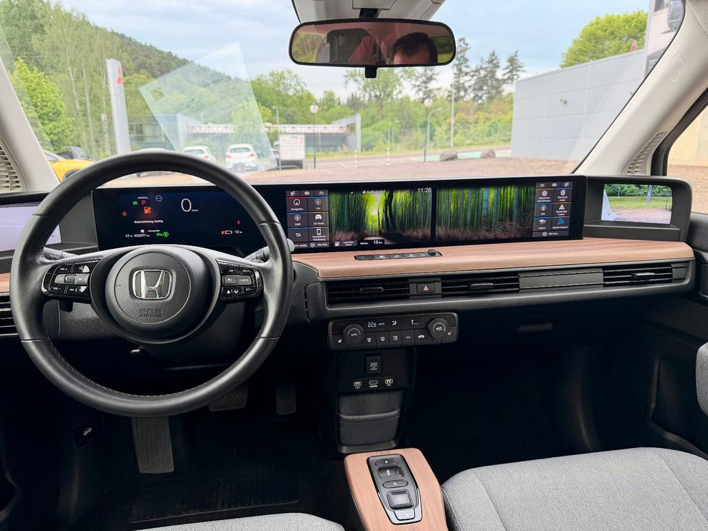 Honda e