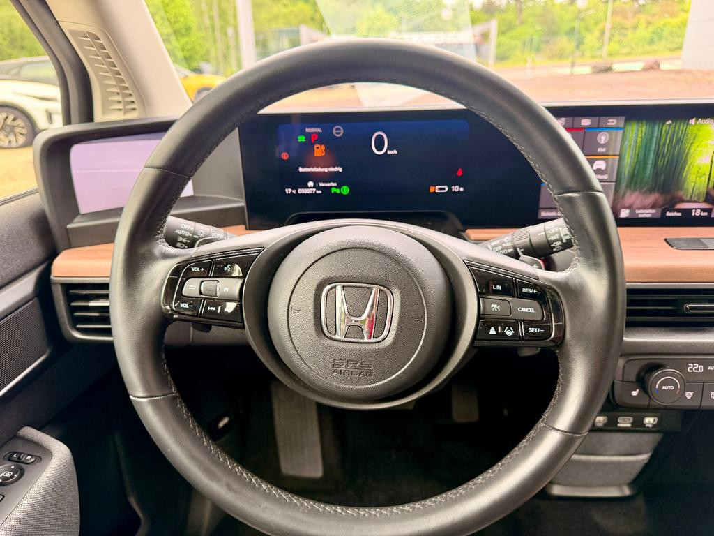 Honda e