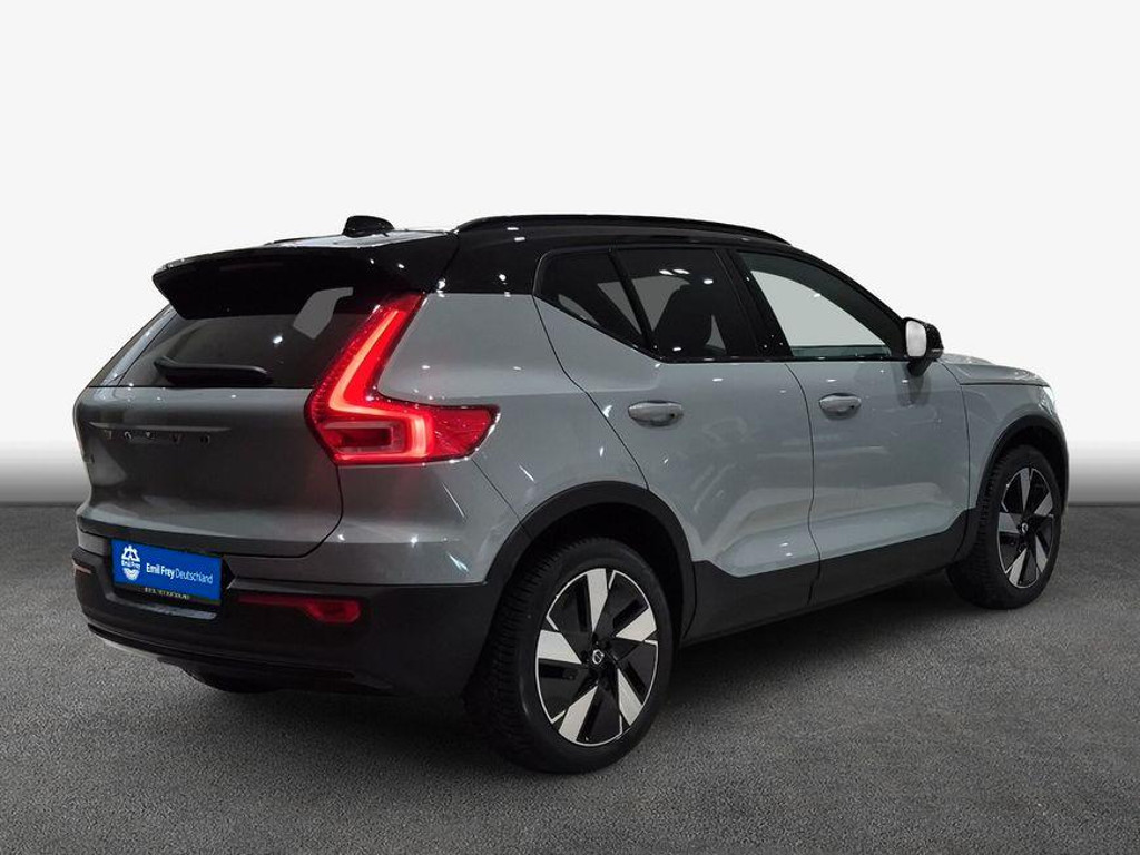 Volvo EX40