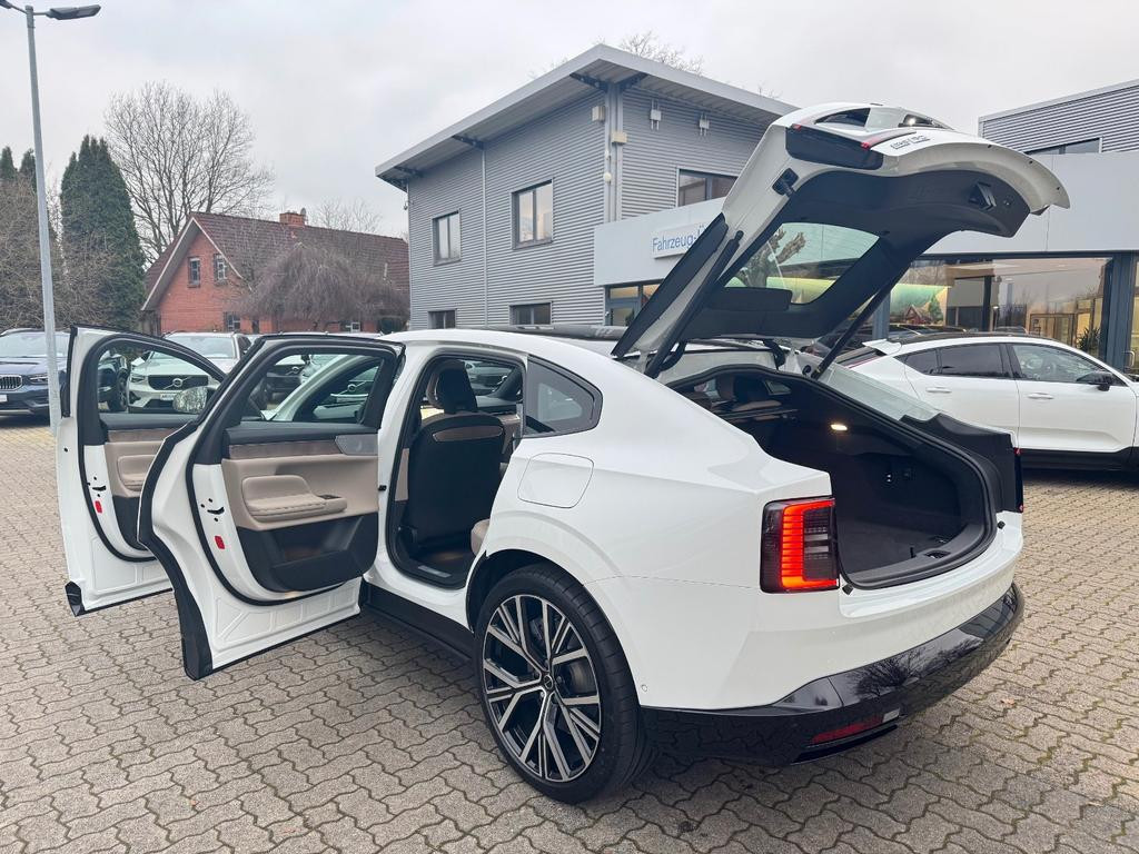 Volvo ES90