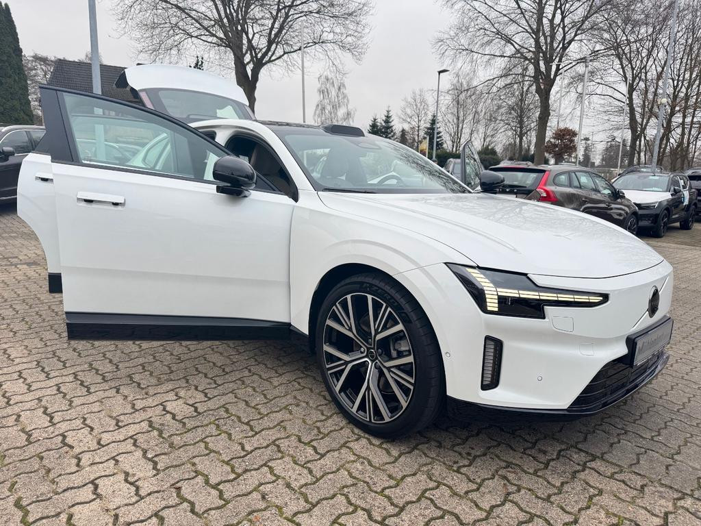Volvo ES90