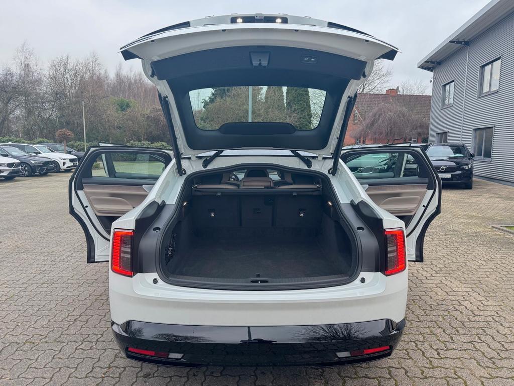 Volvo ES90