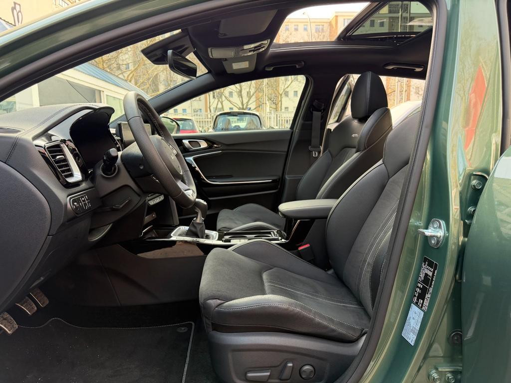 Kia ProCeed