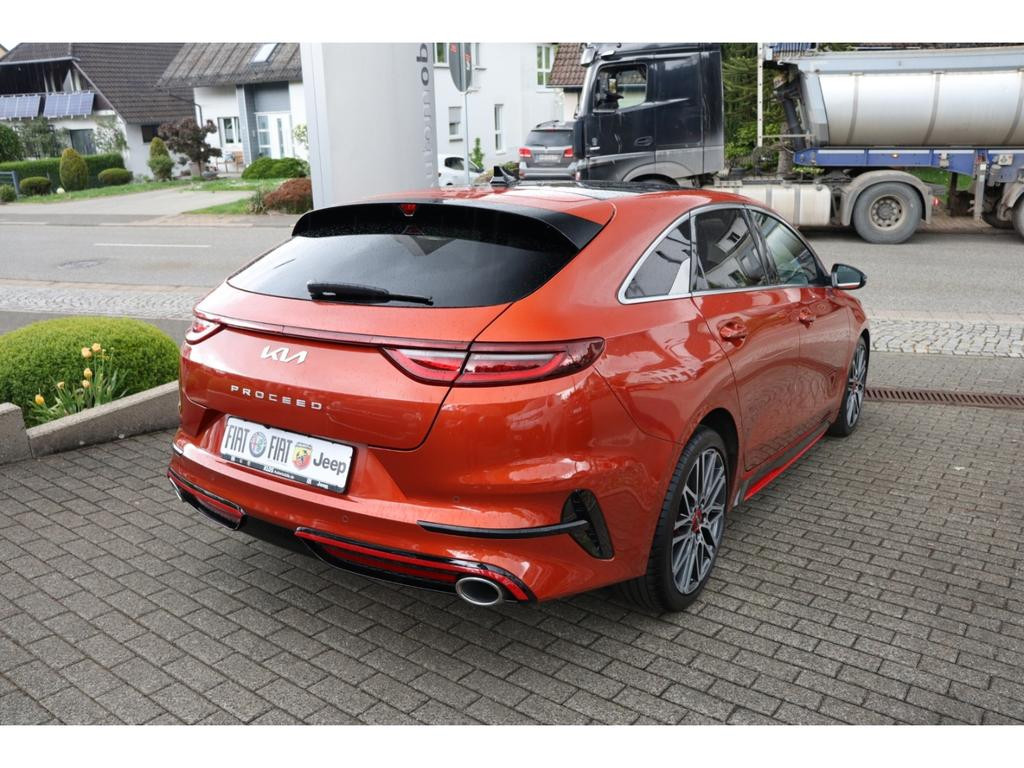 Kia ProCeed