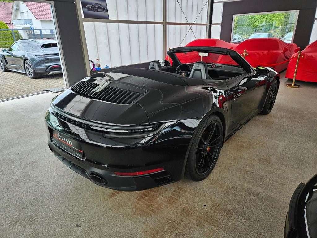 Porsche 911 GTS 4 992 Carrera Cabriolet