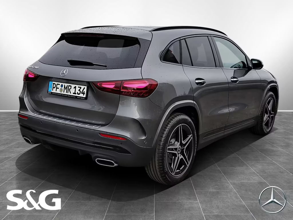 Mercedes-Benz GLA-Klasse GLA 200 AMG Line