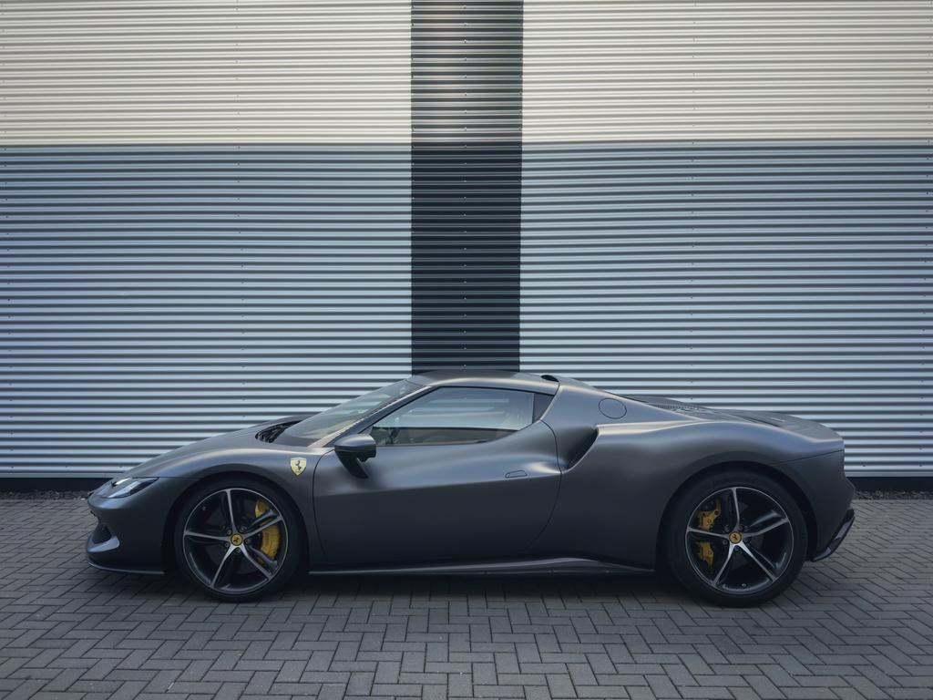 Ferrari 296