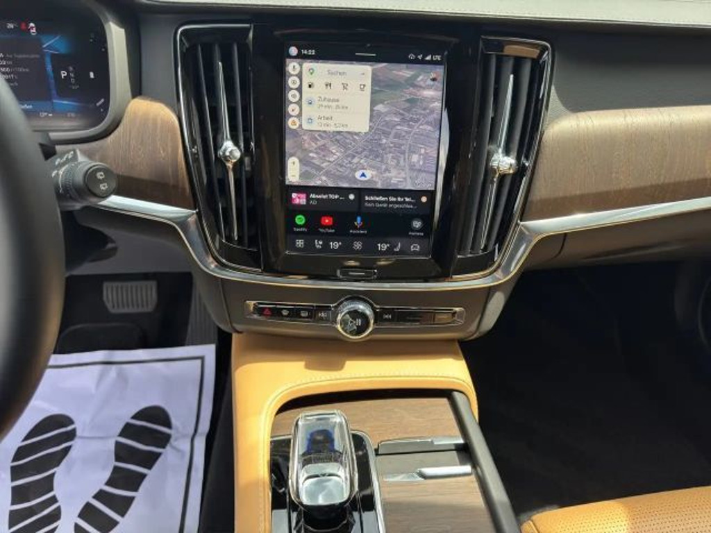 Volvo V90