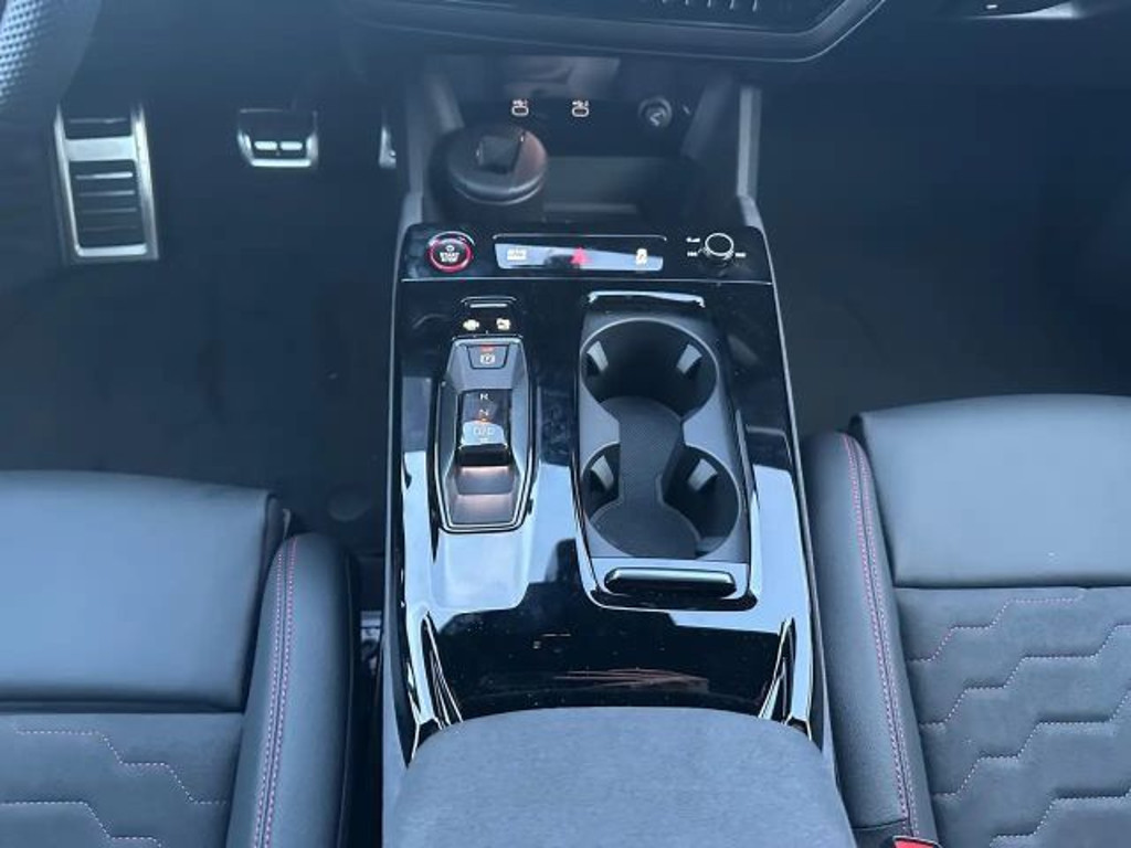 Audi S6 e-tron