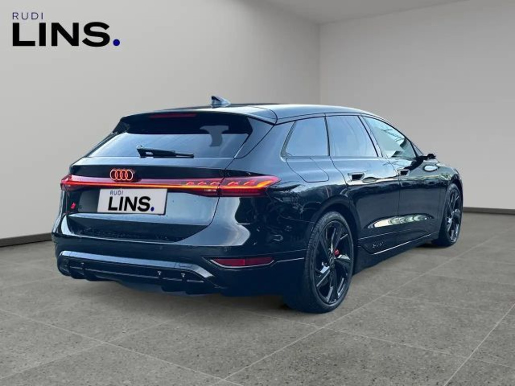 Audi S6 e-tron