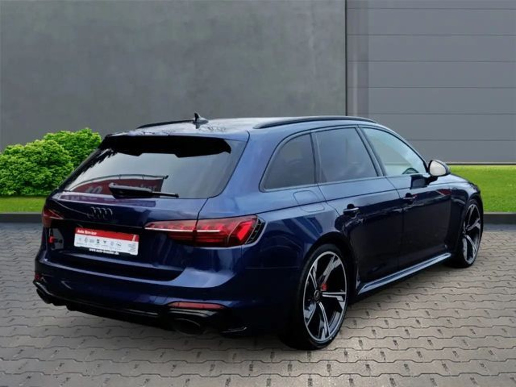 Audi RS4