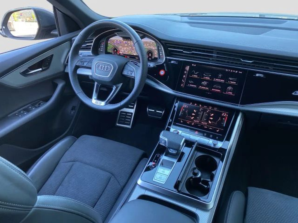 Audi SQ8