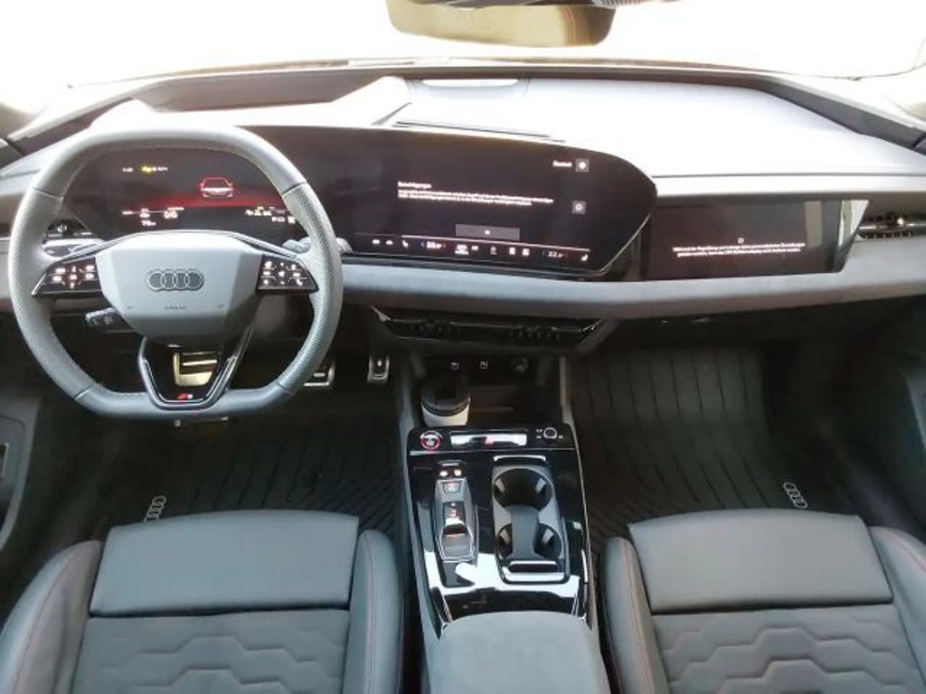 Audi S6 e-tron