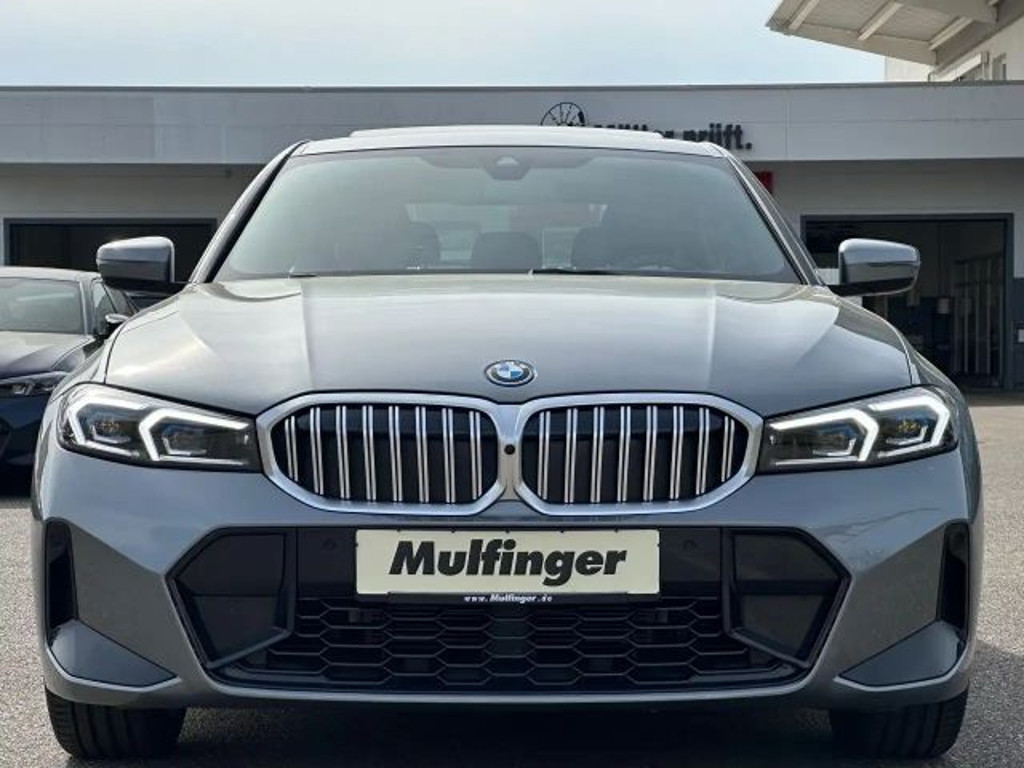 BMW 3 Serie 330 M-Sport Sedan 330e