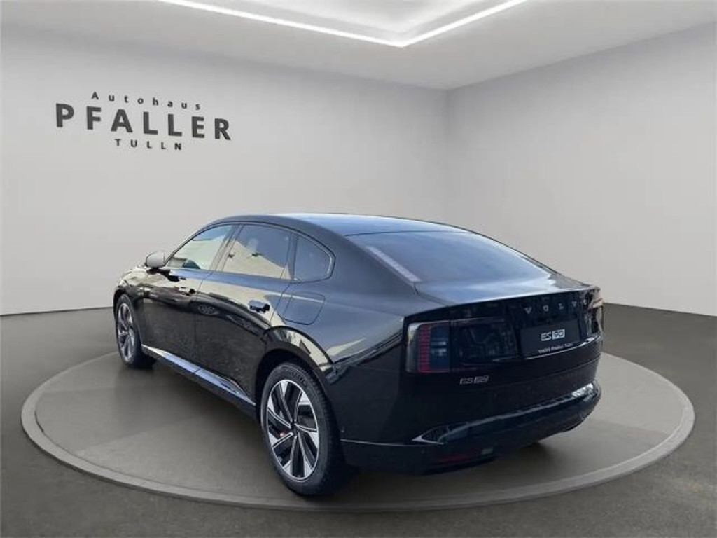 Volvo ES90