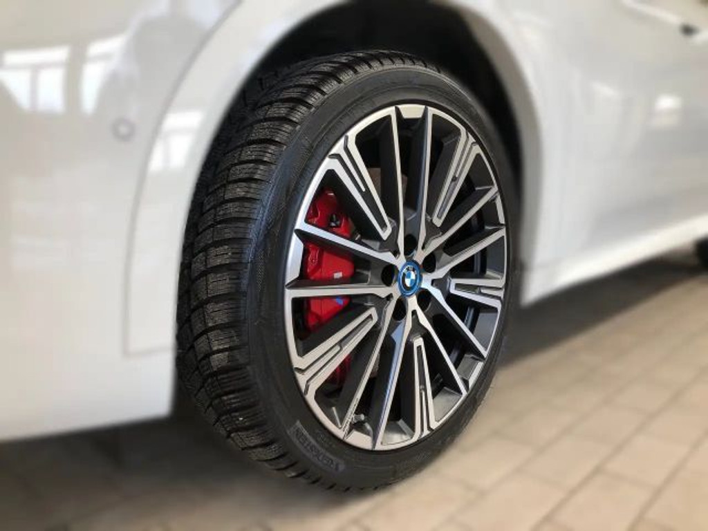 BMW iX2