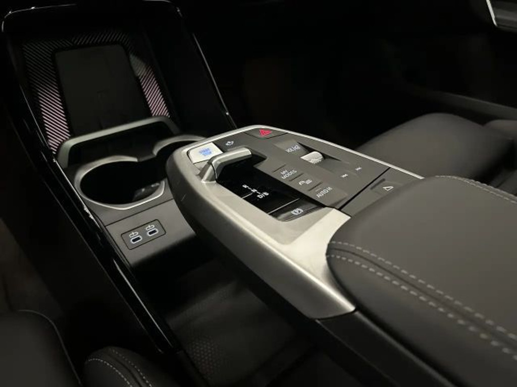 BMW iX2