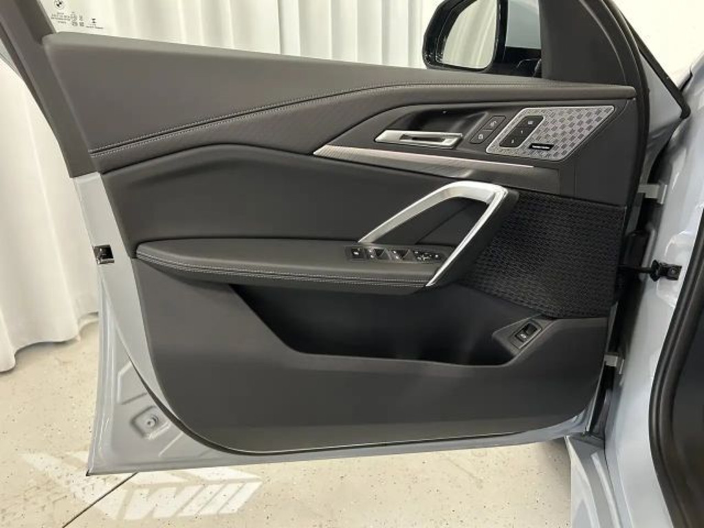 BMW iX2