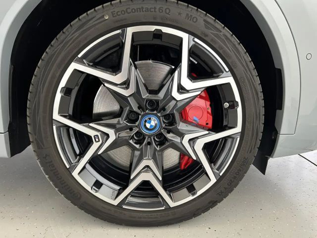 BMW iX2