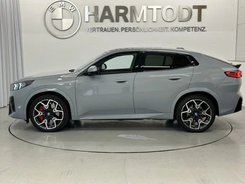 BMW iX2