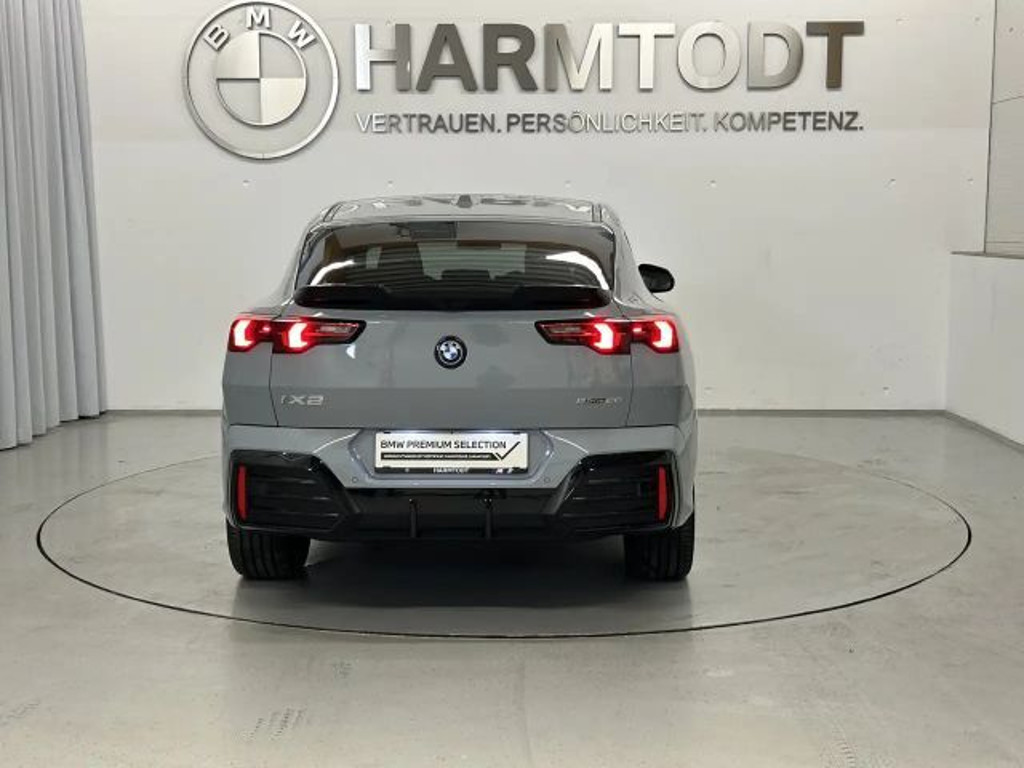 BMW iX2