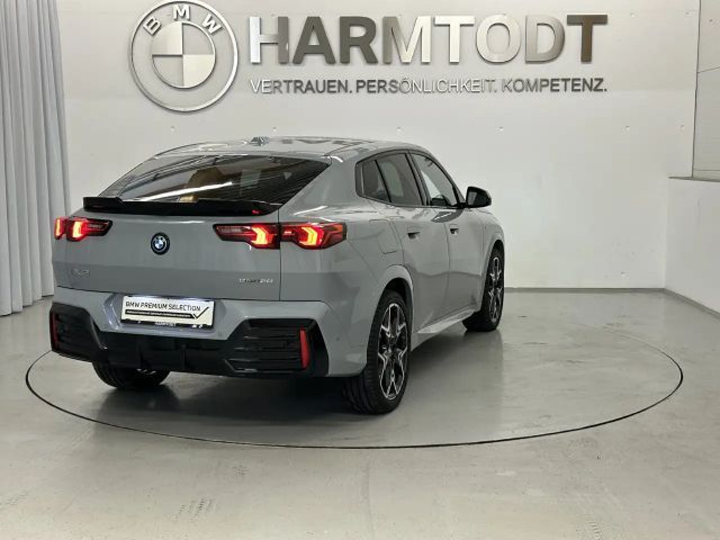 BMW iX2