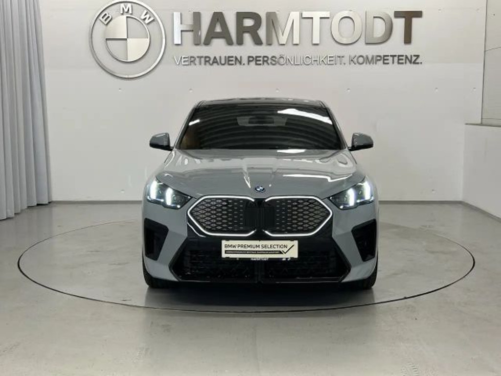BMW iX2